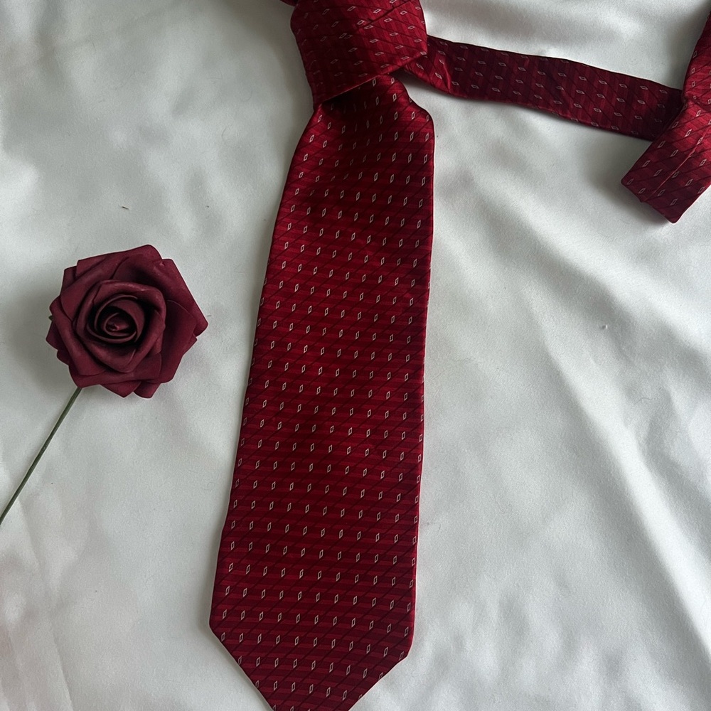 Ruffini Italy Elegant Red Tie